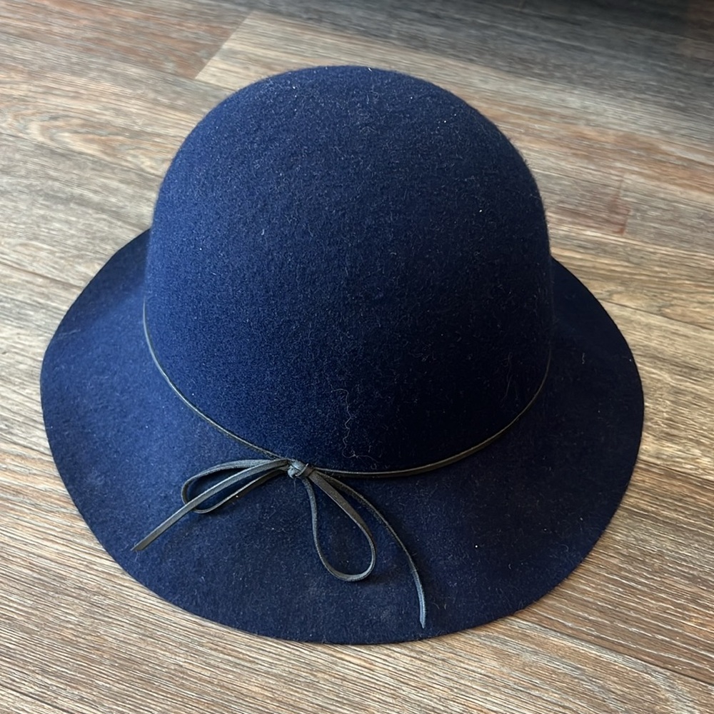 Hat - Picture 6 of 6
